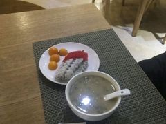 -西安大雁塔科技大学地铁站亚朵酒店