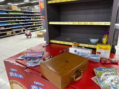 -家乐福(四元桥购物中心店)