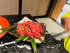 -山川小町·极番烧肉(新地假日广场店)