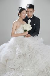 -乐派诗婚纱摄影