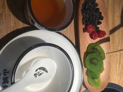 -山城外·非遗酸菜鱼(新都汇融店)