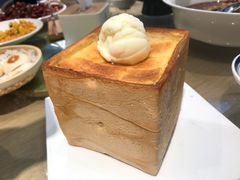 面包诱惑-茅庐毛血旺(临沂泰盛广场店)