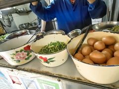 -谭哥盖浇饭(莲花小区店)