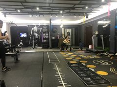 -简·无界健身工作室·运动康复·体态(石厦店)