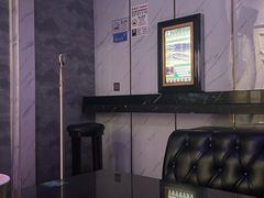 -皇马纯KTV·量贩·聚会(民治店)
