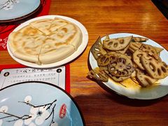 -李双猪·小龙虾·烧烤·羊肉煲(乐山店)