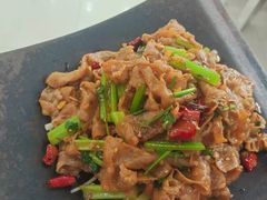 -老码头黑皮肘子锅包肉熏酱水饺(文政街店)