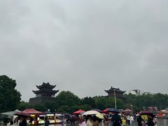 -巴陵广场