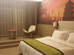 iphone_upload_pic-西安大雁塔科技大学地铁站亚朵酒店