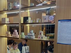 -霸王茶姬(南强街店)