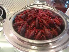 -荣誉国际酒店-云顶旋转餐厅