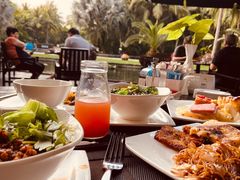 -三亚湾海居铂尔曼度假酒店