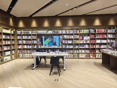 -凤凰国际书城(凤凰广场店)