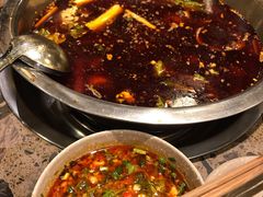 -肖肖酸萝卜鱼火锅(总店)