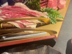-铭牛烧肉·和牛海鲜自助(高新月牙湖店)