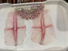 -老牌坊云南鱼豆花火锅(哈西万达店)