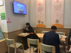 -德克士(虹桥火车站店)