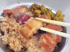 -梁阿婆廿年老牌扣肉糯米饭