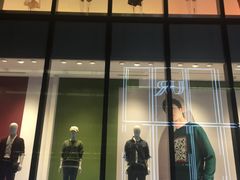 -优衣库(深圳万象天地旗舰店)