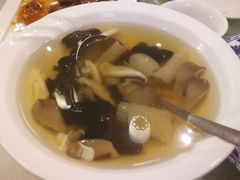-梅龙镇酒家(南京西路总店)