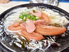 -刚砂锅鸡丝米线