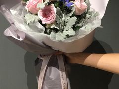 -谷莠子花艺气球派对·绿植造景·花艺沙龙(东海缤纷天地店)