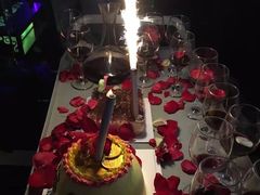 -蓝尊量贩(黄河路店)