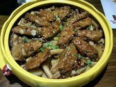 -多嘴肉蟹煲(华联店)