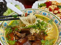 -金杨拉面王小吃面馆·牛三宝面·红烧牛肉粉