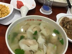 -南城香·饭香串香馄饨香(青年路店)