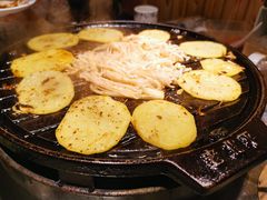 -燚店·铁板鱼蛙·烤肉·烤串(北新桥店)