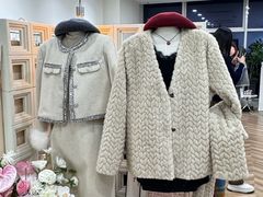 -眷顾自助服装工作室(中南金石国际广场A座店)