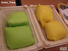 榴莲班戟（绿）芒果班戟（黄）-满记甜品(国际广场店)