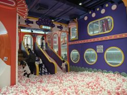 -LuckyStar幸运星家庭娱乐中心(东莞国贸店)