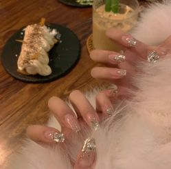 -瑞丽美甲