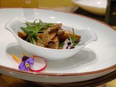 -半岛翡丽海鲜自助餐厅(观风亭店)