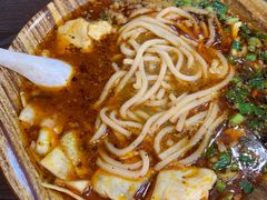 -官渡李记小锅米线(新亚洲体育城百合园东北)