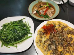 -鑫悦楼煎蟹·16年海鲜大排档