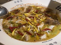 -渔语鱼酸菜鱼新川菜(来福士店)