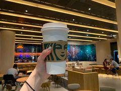 -星巴克臻选(上海合生汇1F店)