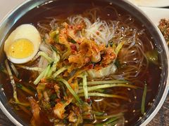 -韩风烤牛肉冷面店