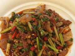 -阿瓦山寨·湘菜现炒·剁椒鱼头王(咸阳总店)
