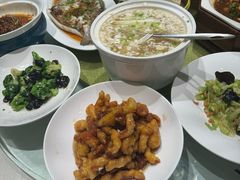 -鲁菜根·泰安菜(万达店)