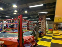 器械区-拳盛时代拳击俱乐部(北京路店)