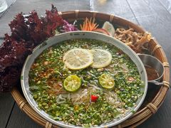 炭烤猪颈肉撒撇-Ameigo梅果·云贵川bistro(长宁来福士店)