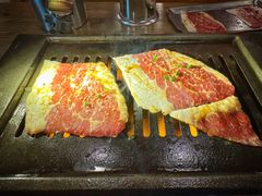 黑毛间根肉-弘彩英·烤牛舌·年糕火锅(蓝色港湾店)