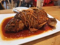 罾蹦鲤鱼-陈傻子餐厅(世纪都会店)