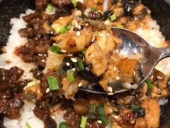 石锅鳗鱼牛肉饭-新一番三文鱼寿司(红城湖店)