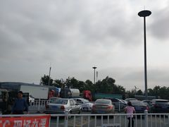 -辽河服务区-停车场