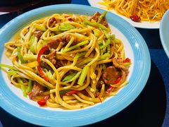 -伊带伊路新疆美食府(呼家楼店)